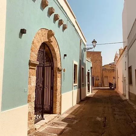 Nonna Veronica, Dimora Vicino Al Mare Di Ugento 3* Gemini (Apulia)