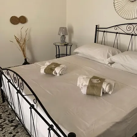 Nonna Veronica, Dimora Vicino Al Mare Di Ugento 3* Gemini (Apulia)