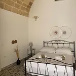 Nonna Veronica, Vicino Al Mare Di Ugento Bed & Breakfast