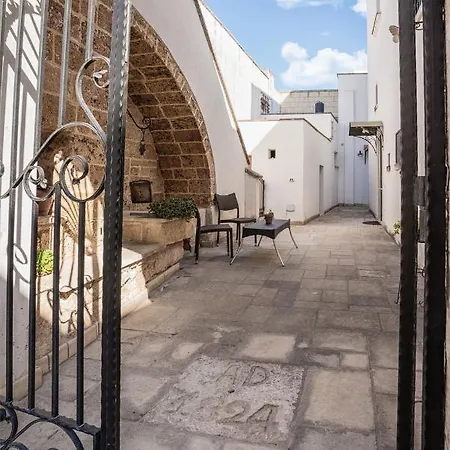 Nonna Veronica Gemini (Apulia)