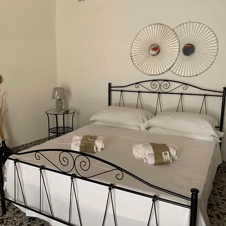 Bed & Breakfast Nonna Veronica, Vicino Al Mare Di Ugento Gemini (Apulia)