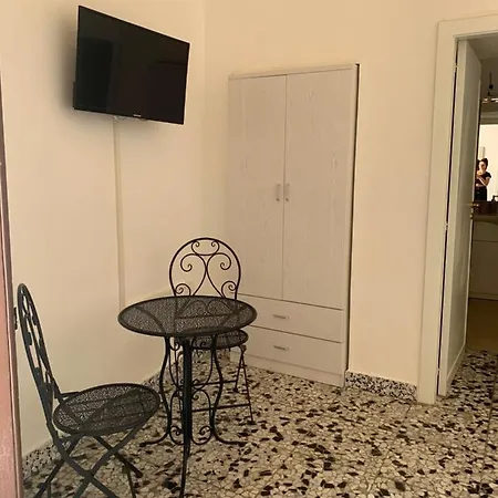 Bed & Breakfast Nonna Veronica, Vicino Al Mare Di Ugento 3*
