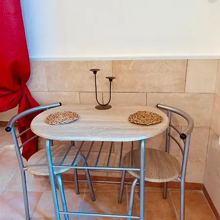 Bed and Breakfast Nonna Veronica, Vicino Al Mare Di Ugento 3*