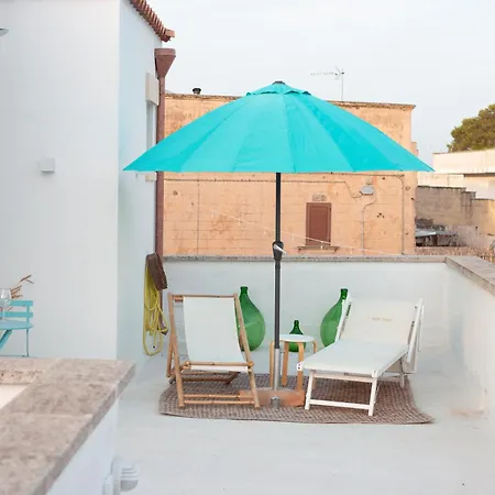 Bed & Breakfast Nonna Veronica, Dimora Vicino Al Mare Di Ugento 3*