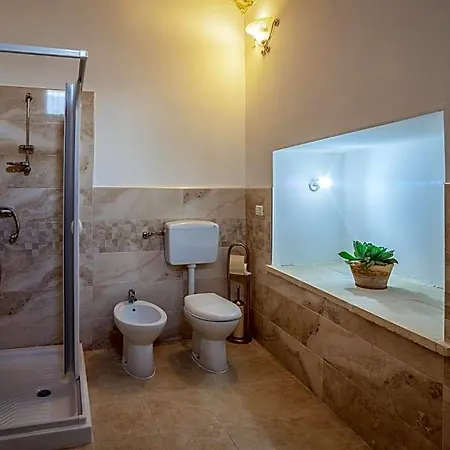 Nonna Veronica, Dimora Vicino Al Mare Di Ugento فندق مبيت وإفطار 3*