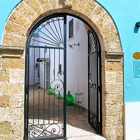 Nonna Veronica, Dimora Vicino Al Mare Di Ugento Gemini (Apulia)