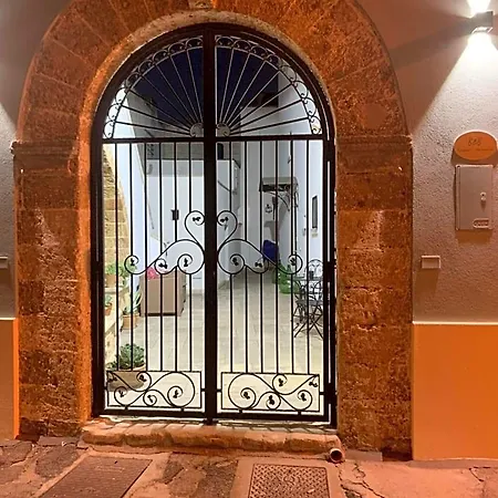 Nonna Veronica, Dimora Vicino Al Mare Di Ugento 3*