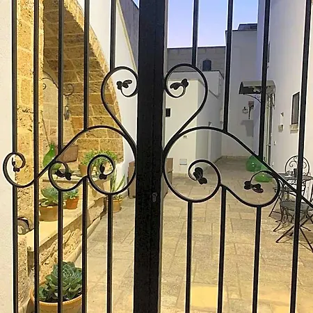 Bed & Breakfast Nonna Veronica, Dimora Vicino Al Mare Di Ugento