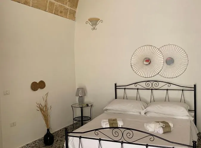 Nonna Veronica, Vicino Al Mare Di Ugento Bed & Breakfast