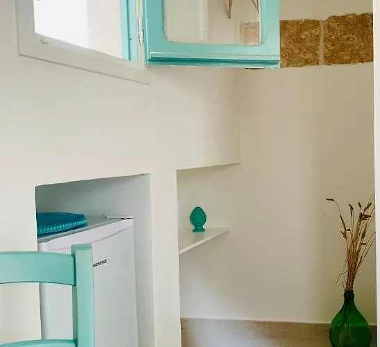 Bed & Breakfast Nonna Veronica, Vicino Al Mare Di Ugento 3*