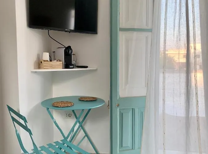 Nonna Veronica, Vicino Al Mare Di Ugento Bed & Breakfast 3*